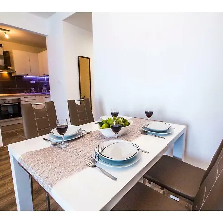 Lavanda Apartman *